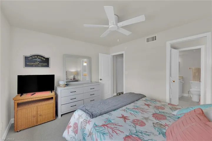 200  Lenell  RD, Fort Myers Beach, FL 33931