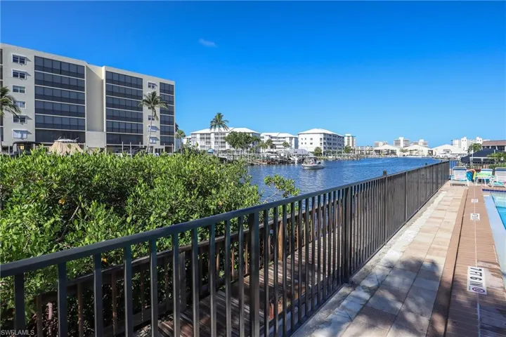 200  Lenell  RD, Fort Myers Beach, FL 33931