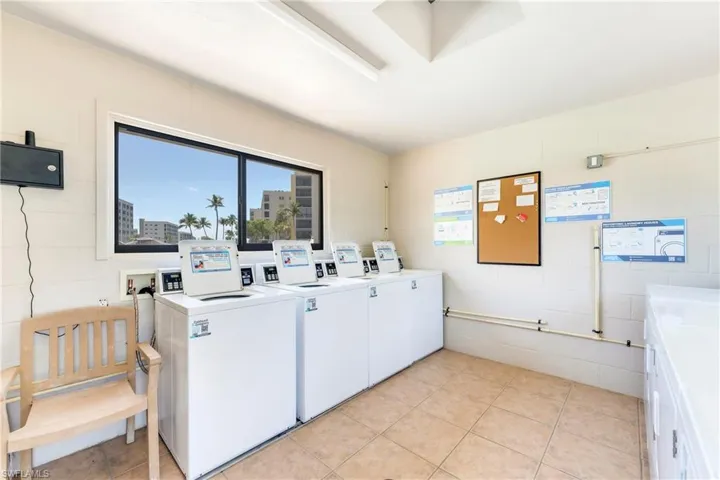 200  Lenell  RD, Fort Myers Beach, FL 33931
