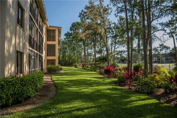 5741  Deauville  CIR, Naples, FL 34112