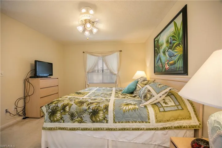 5741  Deauville  CIR, Naples, FL 34112
