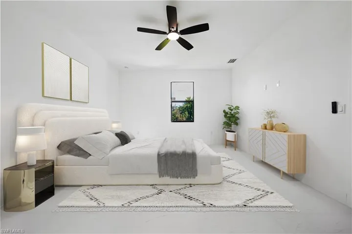 Bedroom with ceiling fan