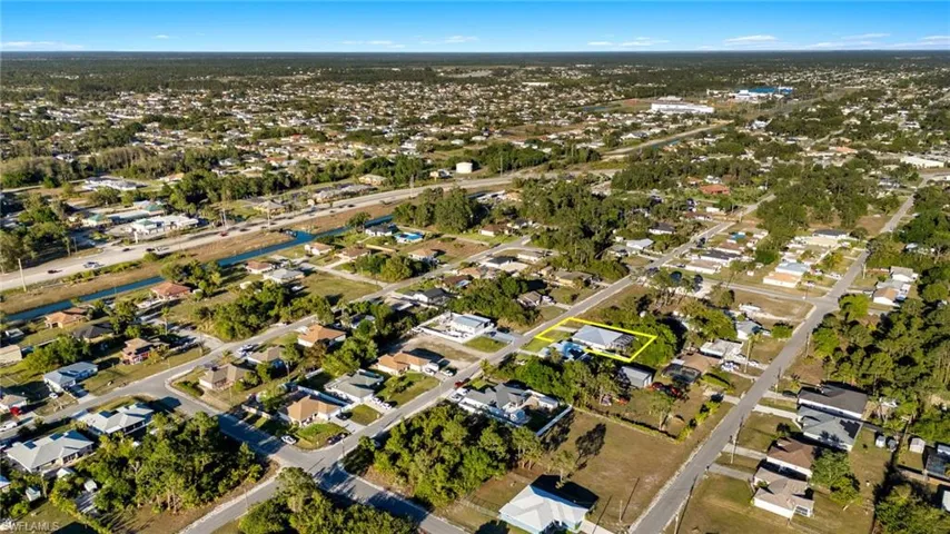 Drone / aerial view featuring a residential view