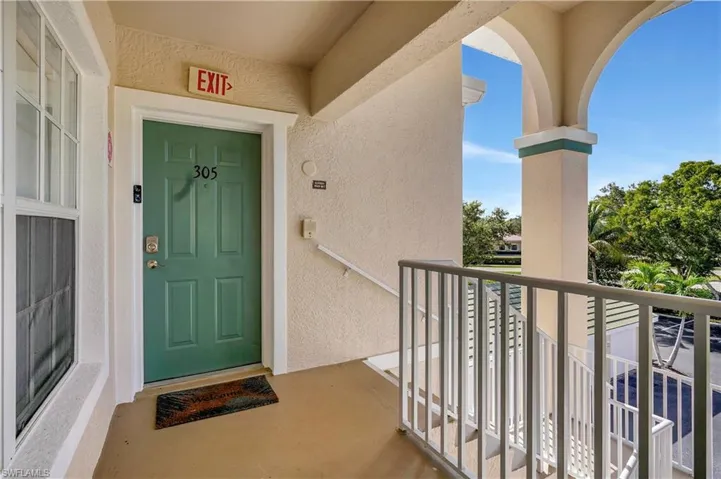 3rd (top) floor entry with common elevators and stairs
