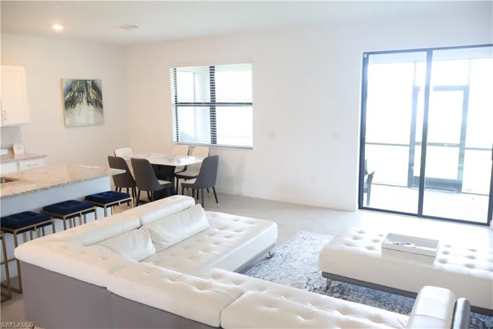 Living/Dining Open Concept Area
