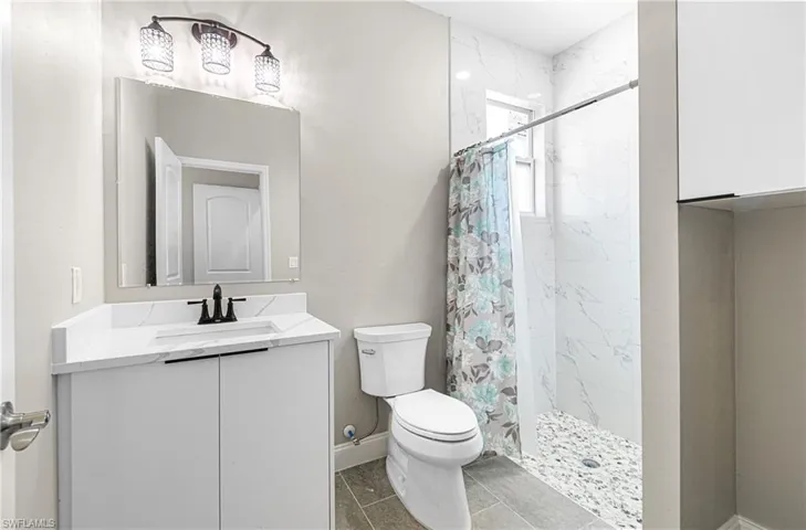 2016 Oxford Ridge Cir, Lehigh Acres, Florida 33973