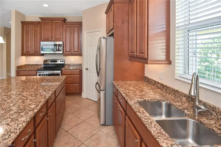 2669 Lambay Ct, Cape Coral, Florida 33991