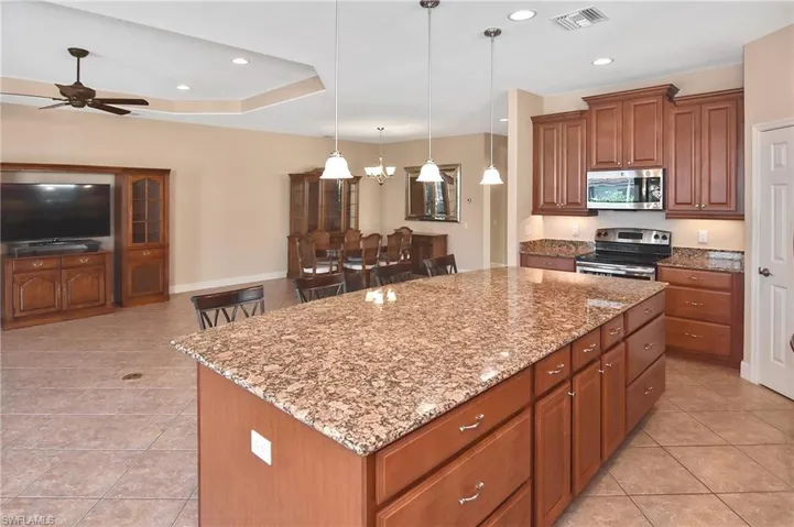 2669 Lambay Ct, Cape Coral, Florida 33991
