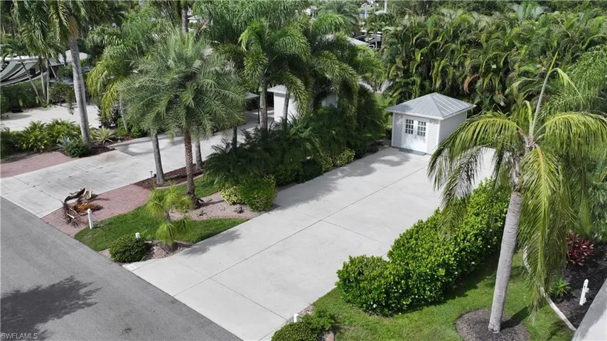 10070 Parkwood Dr, Fort Myers, Florida 33905