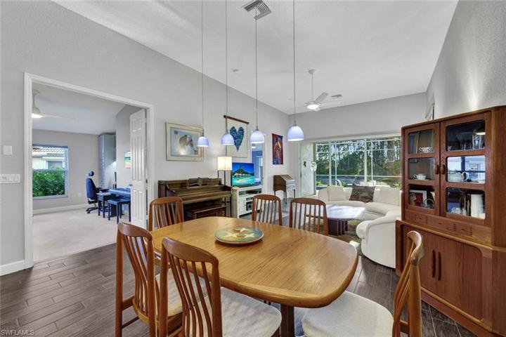 5893 NORTHRIDGE DR, NAPLES FL 34110