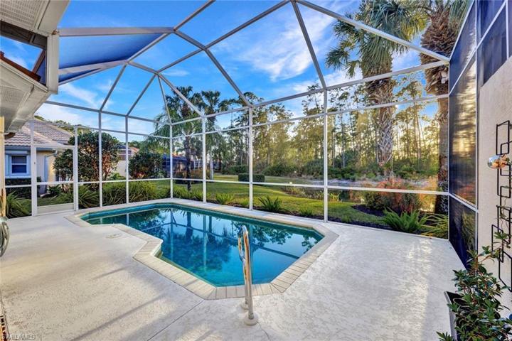 5893 NORTHRIDGE DR, NAPLES FL 34110