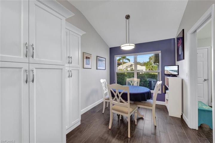 5893 NORTHRIDGE DR, NAPLES FL 34110