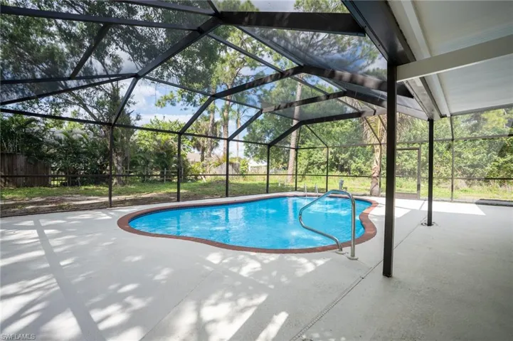 5016  4th W ST, Lehigh Acres, FL 33971