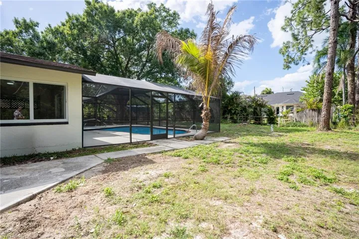 5016  4th W ST, Lehigh Acres, FL 33971
