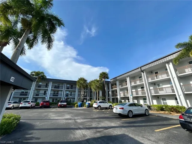 1740 Pine Valley Dr 113, Fort Myers, Florida 33907