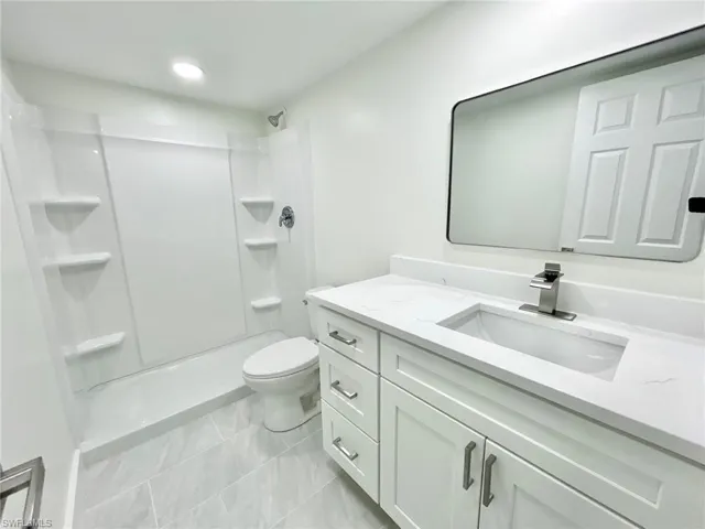 1740 Pine Valley Dr 113, Fort Myers, Florida 33907