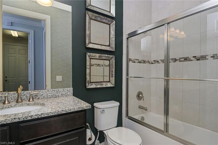 Guest Bathroom - downstairs