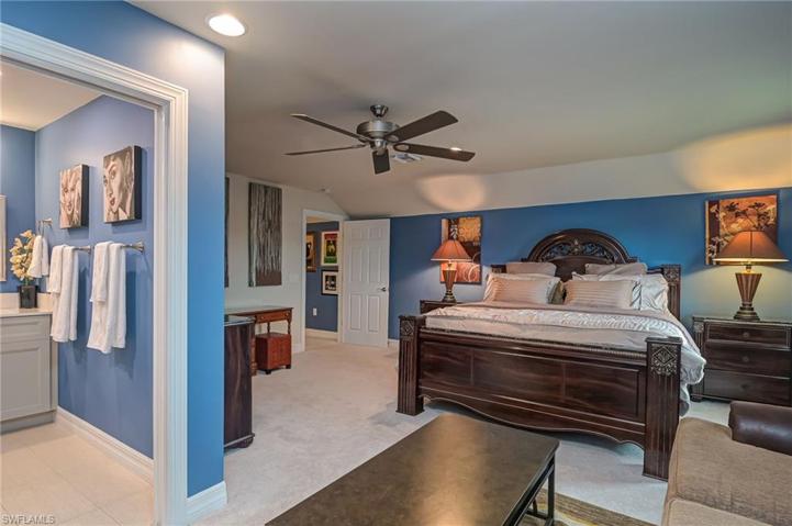 Upstairs Master Suite