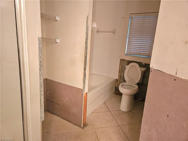 Tub