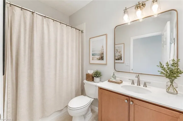 Digitally Staged. Light fixture digitally staged.