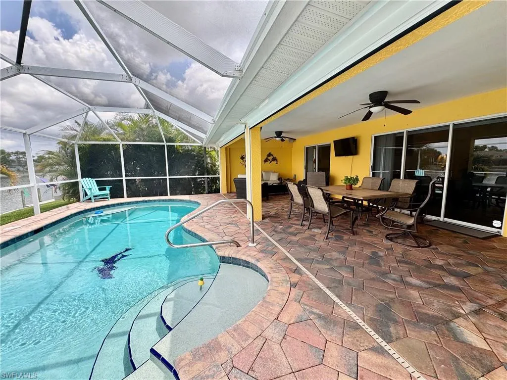 214 Ne 23rd Ave, Cape Coral, Florida 33909, 3 Bedrooms Bedrooms, ,2 BathroomsBathrooms,Residential,For Sale,23rd,225051193