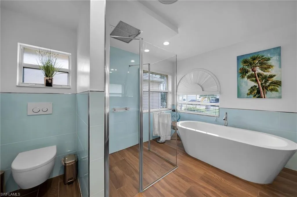 214 Ne 23rd Ave, Cape Coral, Florida 33909, 3 Bedrooms Bedrooms, ,2 BathroomsBathrooms,Residential,For Sale,23rd,225051193