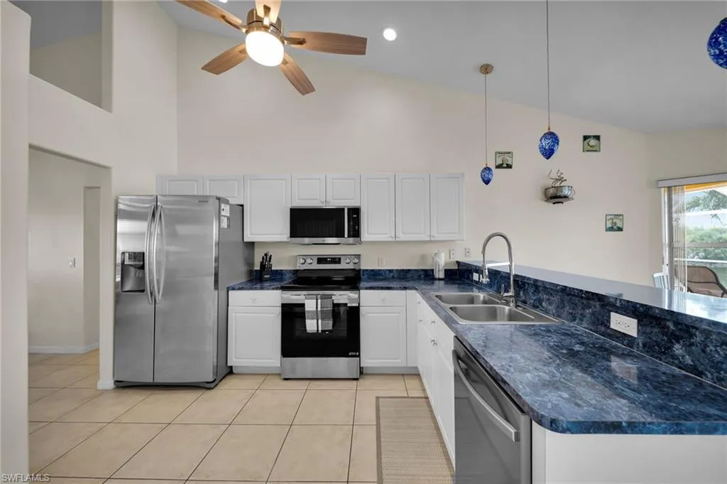 214 Ne 23rd Ave, Cape Coral, Florida 33909, 3 Bedrooms Bedrooms, ,2 BathroomsBathrooms,Residential,For Sale,23rd,225051193