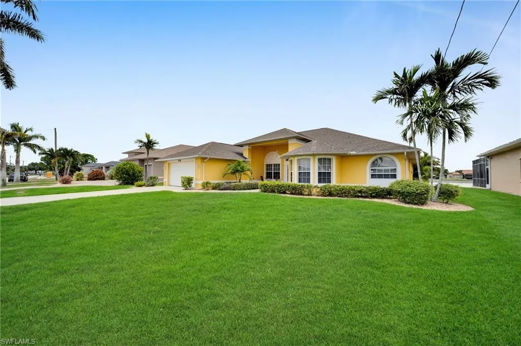 214 Ne 23rd Ave, Cape Coral, Florida 33909, 3 Bedrooms Bedrooms, ,2 BathroomsBathrooms,Residential,For Sale,23rd,225051193