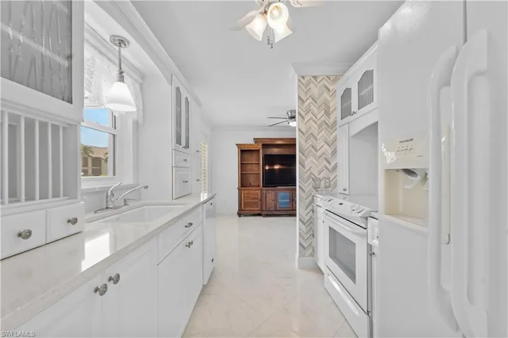 8382 Charter Club Cir 4, Fort Myers, Florida 33919