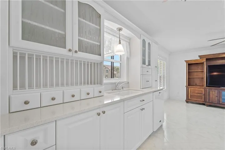 8382 Charter Club Cir 4, Fort Myers, Florida 33919
