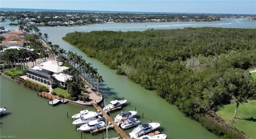 1777  Gulfstar S DR, Naples, FL 34112