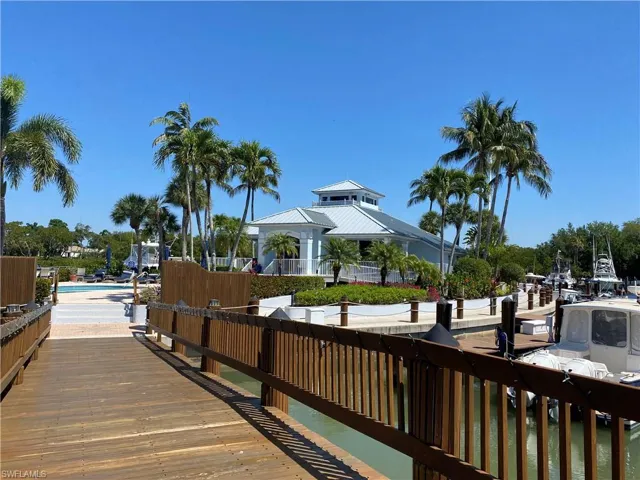 1777  Gulfstar S DR, Naples, FL 34112
