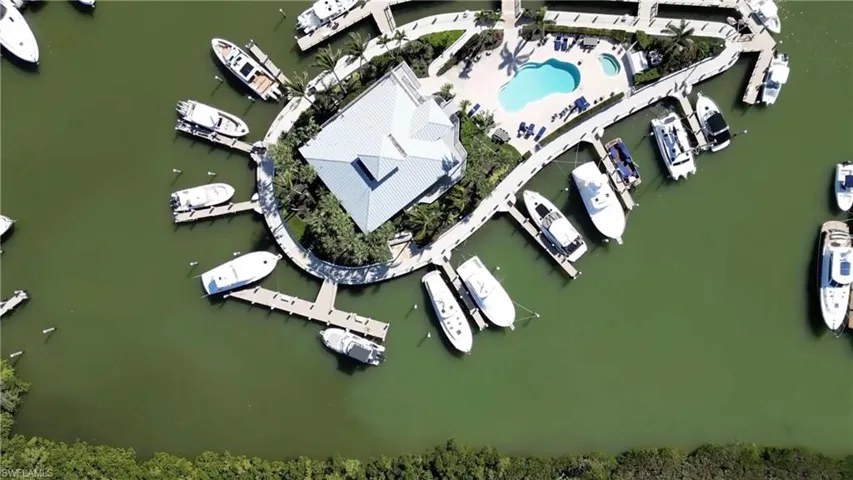 1777  Gulfstar S DR, Naples, FL 34112