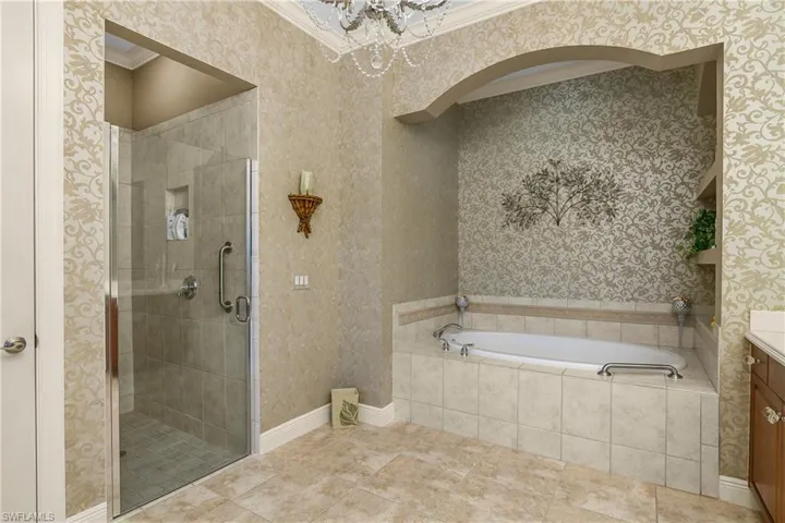 9109  PRIMA  WAY, Naples, FL 34113