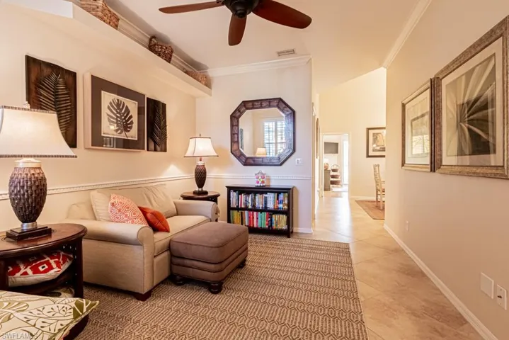 2100  Crestview  WAY, Naples, FL 34119