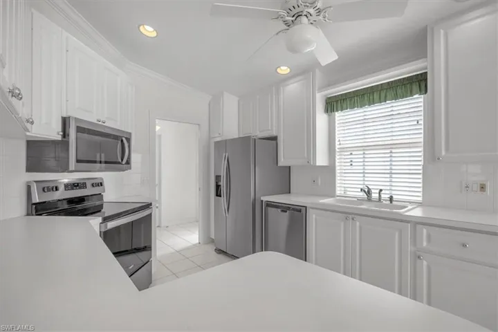 4155  Los Altos  CT, Naples, FL 34109