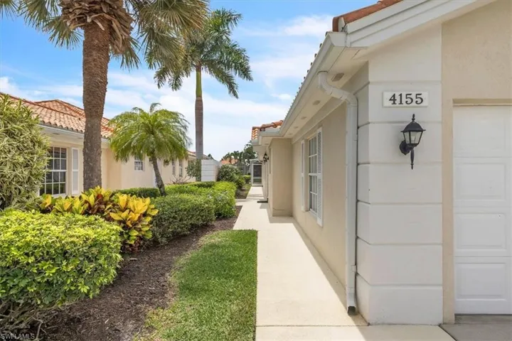 4155  Los Altos  CT, Naples, FL 34109
