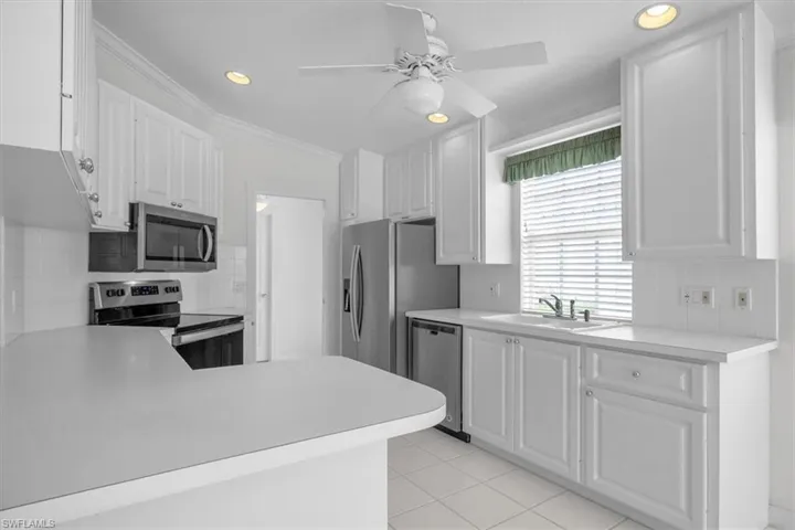 4155  Los Altos  CT, Naples, FL 34109