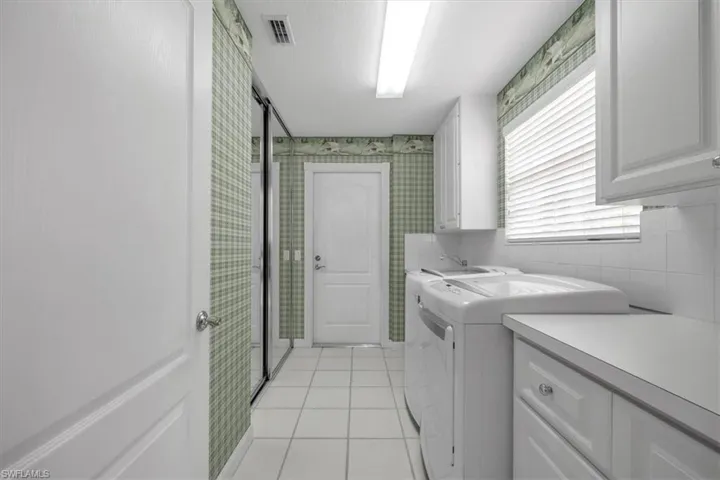 4155  Los Altos  CT, Naples, FL 34109