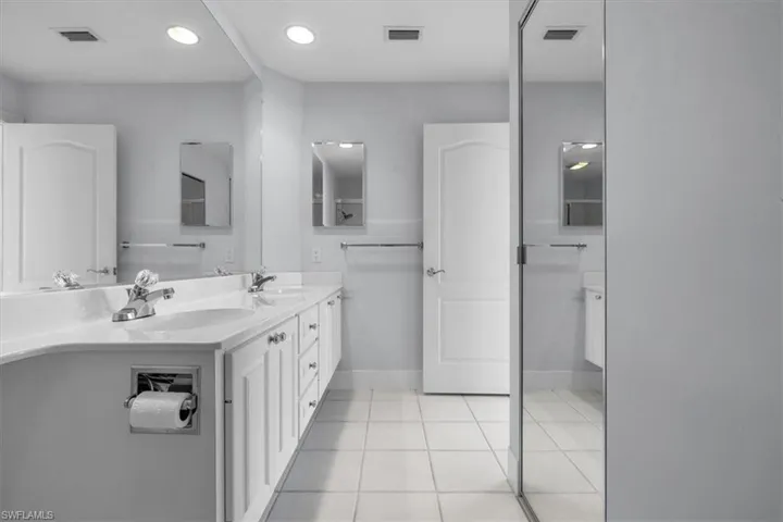 4155  Los Altos  CT, Naples, FL 34109