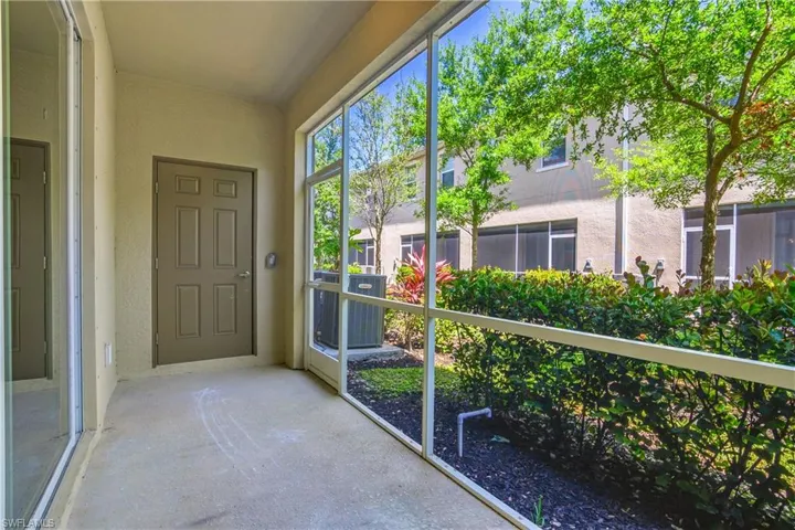 2754 Citrus St, Naples, Florida 34120