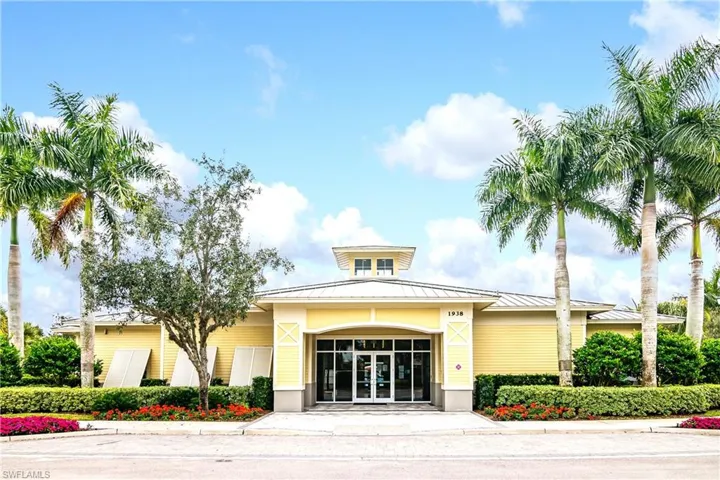 2754  Citrus  ST, Naples, FL 34120