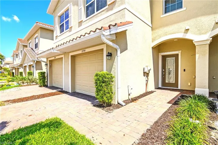 2754  Citrus  ST, Naples, FL 34120