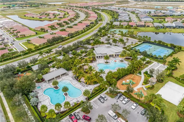 2754 Citrus St, Naples, Florida 34120