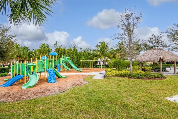 2754 Citrus St, Naples, Florida 34120