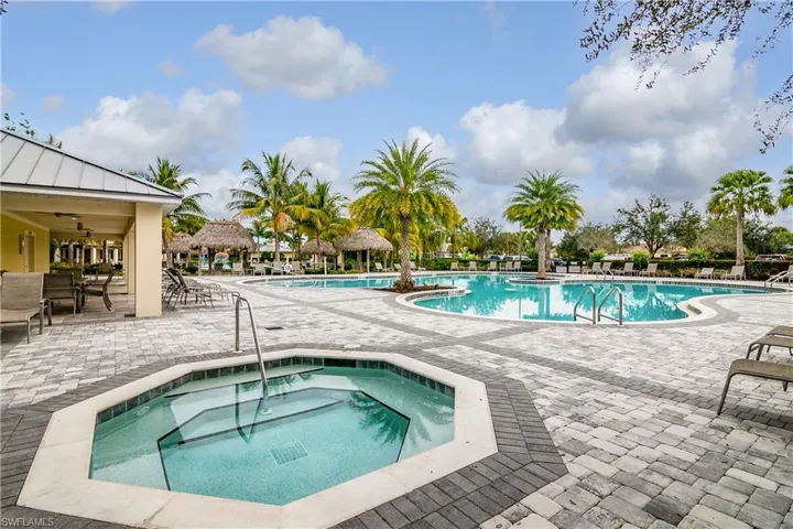 2754 Citrus St, Naples, Florida 34120