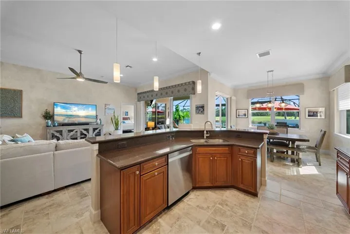 13043  Simsbury  TER, Fort Myers, FL 33913
