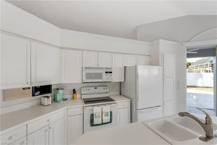 1188  Silverstrand  DR, Naples, FL 34110