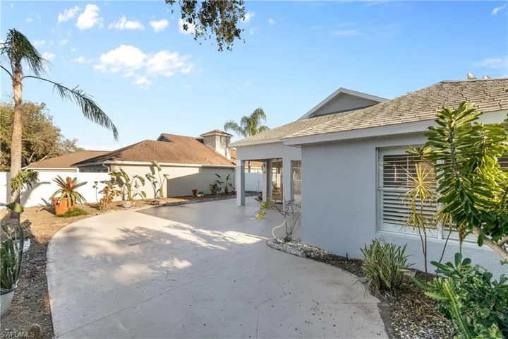 1188  Silverstrand  DR, Naples, FL 34110