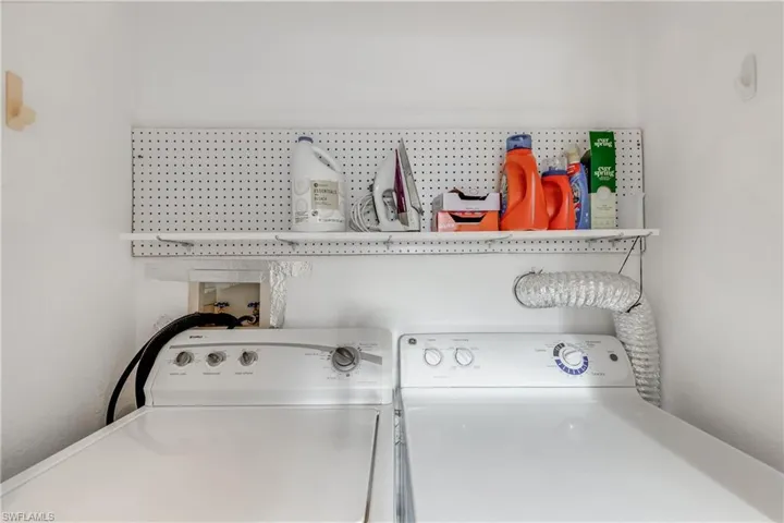 1188  Silverstrand  DR, Naples, FL 34110
